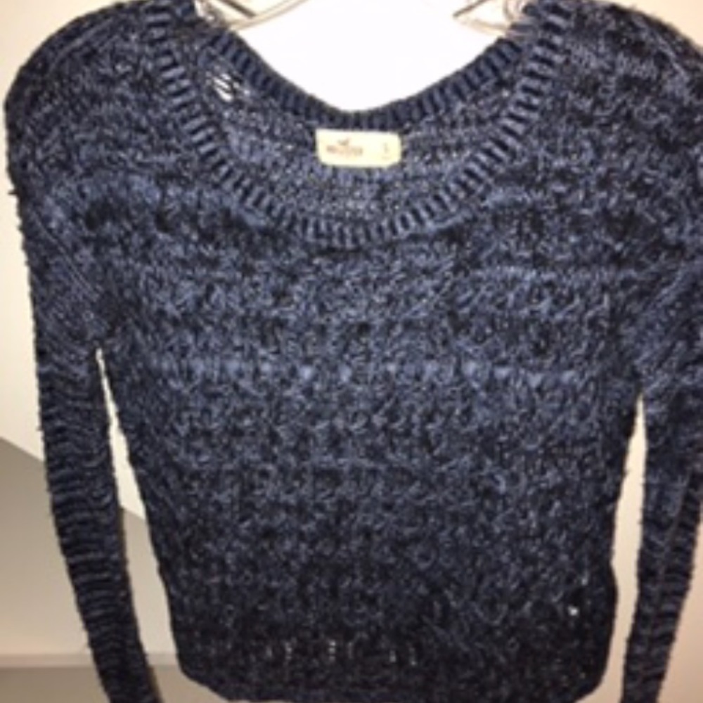 Hollister sweater size S